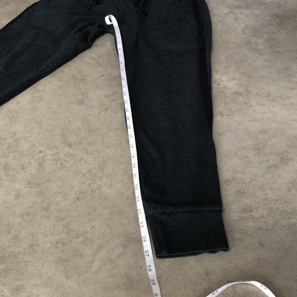 Theory joggers size small made in Peru - Picture 3 of 11
